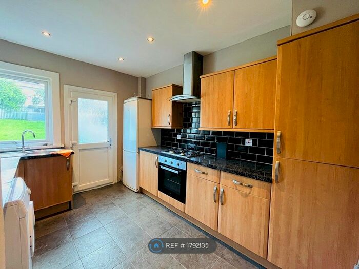 3 Bedroom Maisonette To Rent In Zena Street, Glasgow, G33