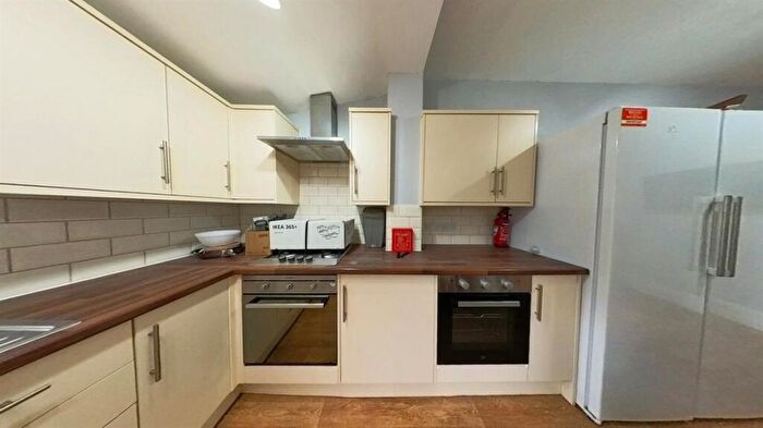 5 Bedroom House To Rent In Furness Road, Manchester, M14