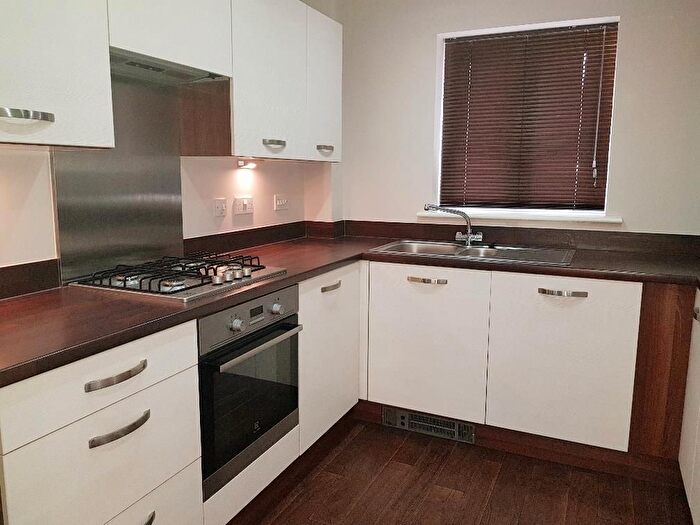 2 Bedroom Flat To Rent In Pottery Street, Swansea, SA1