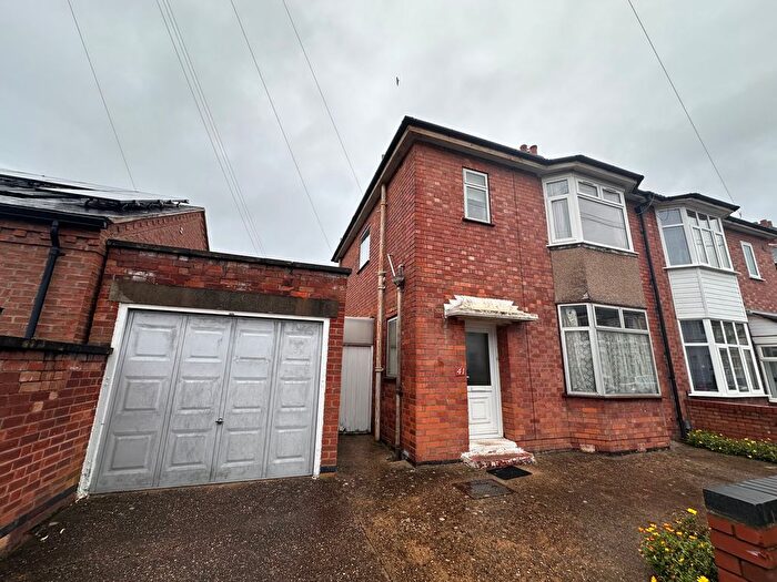 4 Bedroom Semi-Detached House To Rent In Plymouth Place, Leamington Spa, CV31