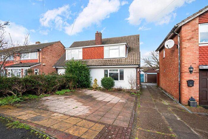 3 Bedroom Semi Detached House For Sale In Iris Road, West Ewell, KT19