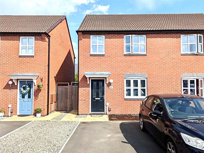 3 Bedroom Semi-Detached House For Sale In Knight Drive, Burton-On-Trent, Staffordshire, DE13