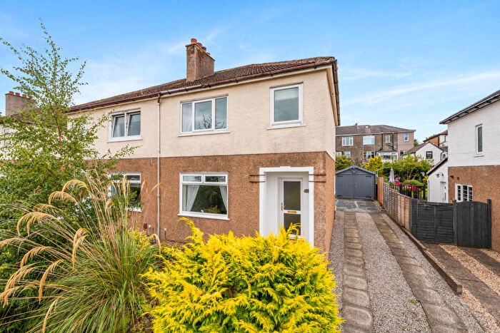 3 Bedroom Semi Detached House For Sale In Vardar Avenue, Clarkston, G76