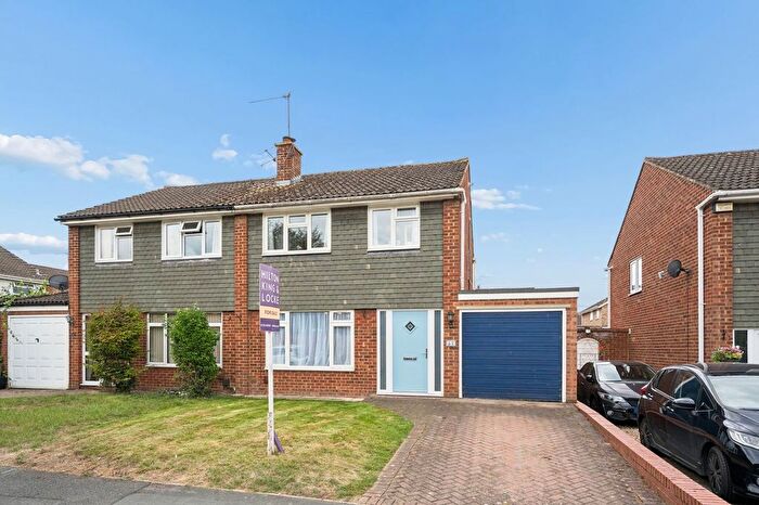 3 Bedroom Semi-Detached House For Sale In Hag Hill Rise, Taplow, Maidenhead, SL6