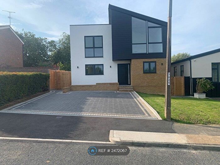 3 Bedroom Detached House To Rent In Burnett Park, Harlow, CM19