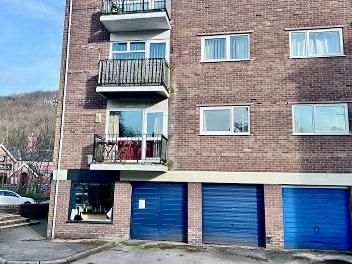 2 Bedroom Flat To Rent In Ladies Spring Court Ladies Spring Grove Sheffield, S17