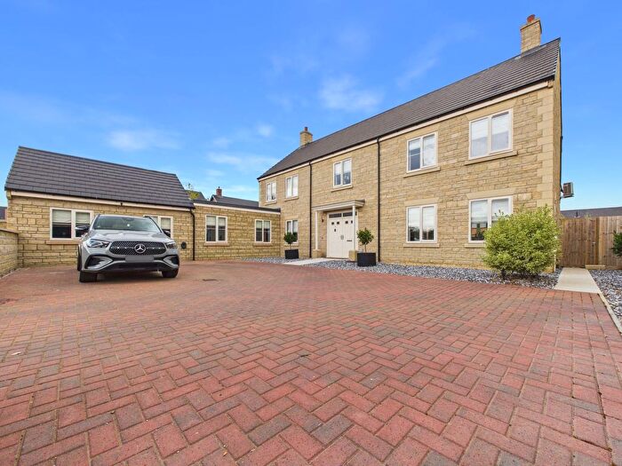 5 Bedroom Detached House For Sale In Teal Way, Langtoft, PE6