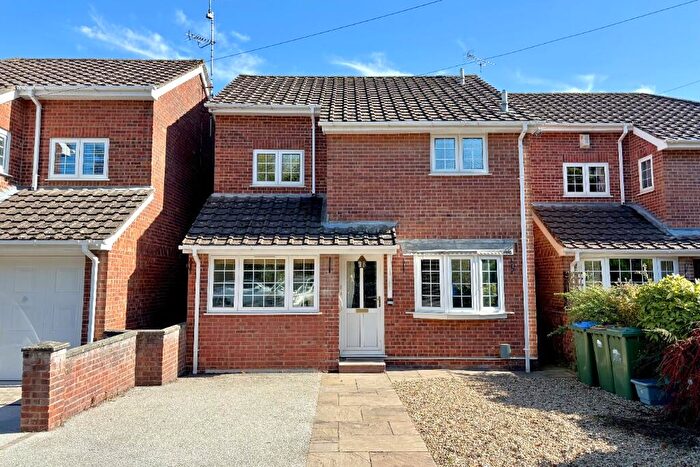 3 Bedroom Detached House For Sale In Northlands Road, Banister Park, Southampton, SO15