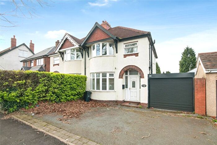 3 Bedroom House For Sale In Stourbridge Road, Dudley, West Midlands, DY1