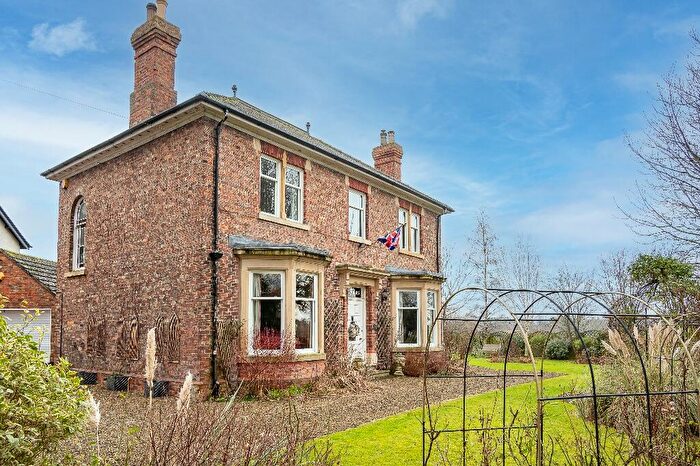3 Bedroom Detached House For Sale In High Street, DL10