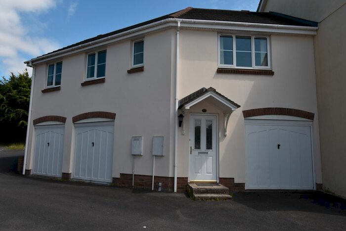 2 Bedroom Link Detached House To Rent In Knights Mead, Chudleigh, Newton Abbot, TQ13