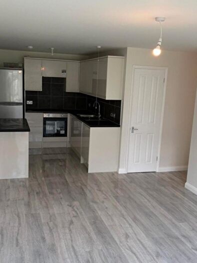 1 Bedroom Apartment For Sale In Brydon Walk, London, N1