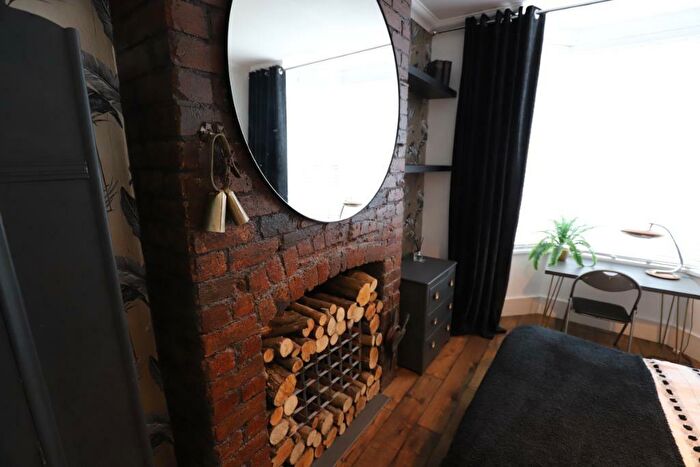 4 Bedroom Terraced House To Rent In Sneyd Terrace, Newcastle-under-Lyme, ST5