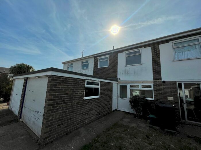 3 Bedroom Property To Rent In Almond Close, Clacton-On-Sea, CO15