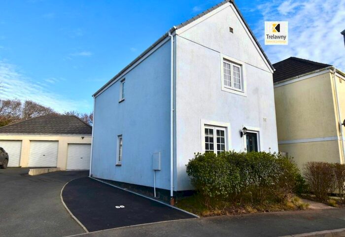 3 Bedroom Detached House For Sale In Round Ring Gardens, Penryn, TR10