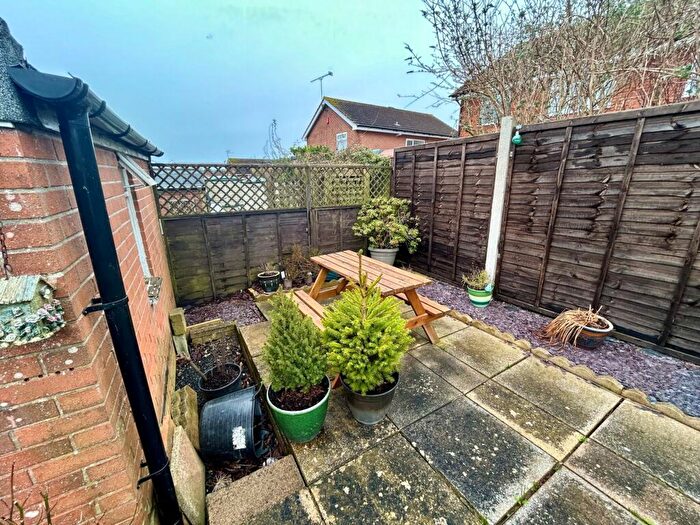 2 Bedroom Bungalow For Sale In Southway Drive, Yeovil, BA21