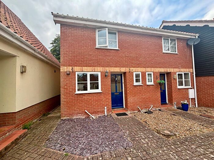 2 Bedroom Property To Rent In Scrumpy Way, Banham, Norfolk, NR16