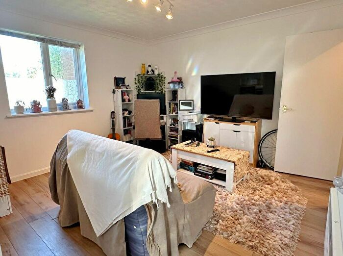 1 Bedroom Flat To Rent In Speedwell Close, Cambridge, CB1