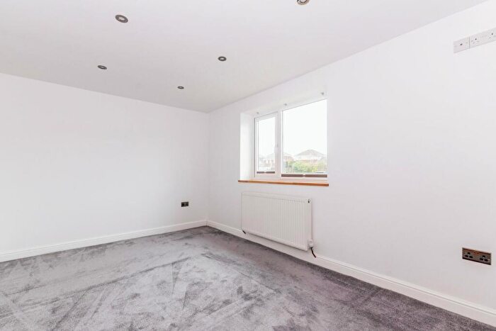 1 Bedroom Detached Bungalow For Sale In School Lane, Guide, Blackburn, BB1