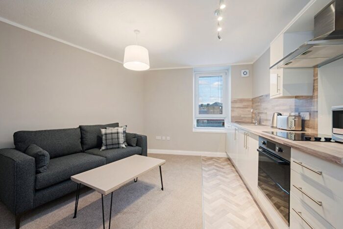 2 Bedroom Flat To Rent In Albert Street, Dundee, DD4