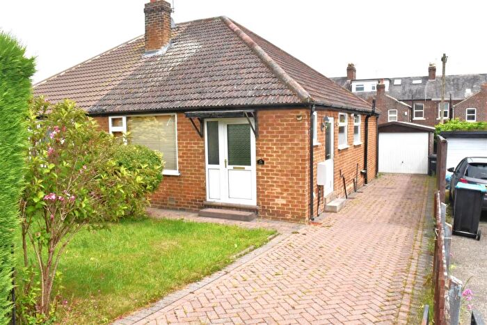 2 Bedroom Semi-Detached Bungalow To Rent In Wedderburn Close, Harrogate, HG2