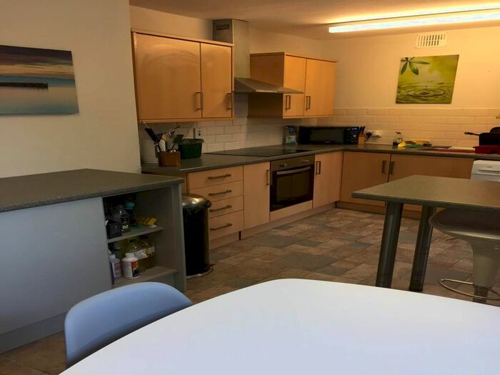 4 Bedroom Property To Rent In King Edwards Road, Brynmill, Swansea, SA1