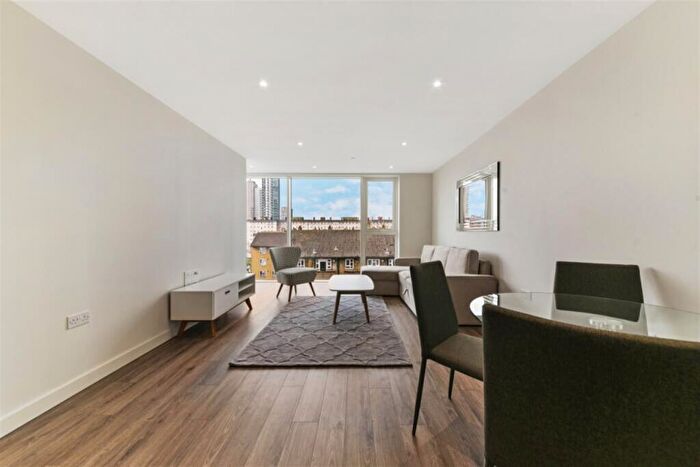 1 Bedroom Apartment To Rent In Skylark Point, Newnton Close, N4