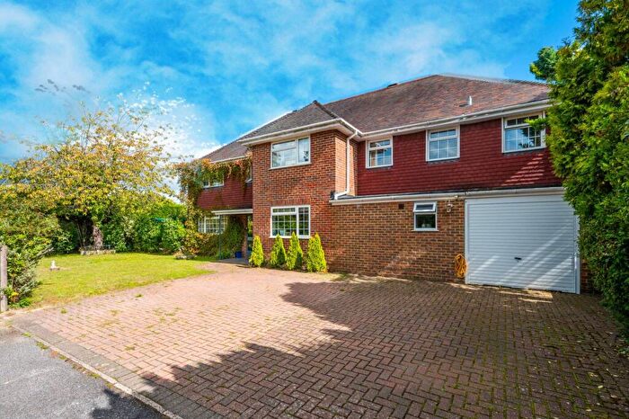5 Bedroom Detached House For Sale In Swiss Close, Farnham, GU10