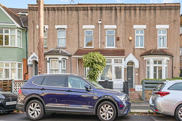 4 Bedroom Terraced House For Sale In Park Road, London, E10