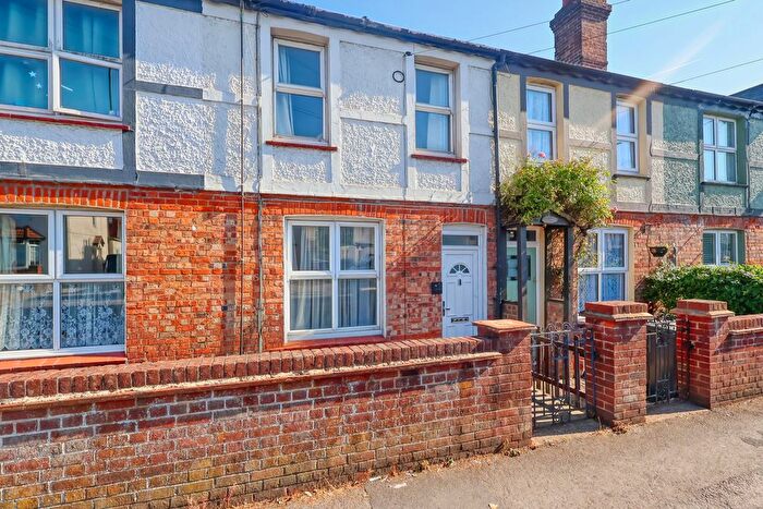 2 Bedroom Terraced House For Sale In Amersham Road, High Wycombe, Buckinghamshire, HP13