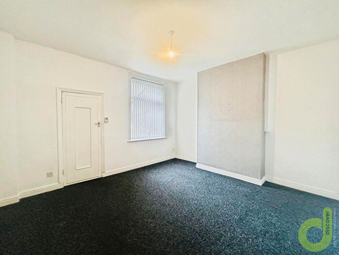 2 Bedroom House To Rent In Lowerhouse Lane, Burnley, BB12