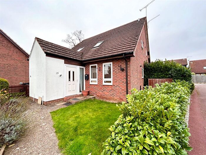 1 Bedroom Detached House To Rent In Frieth Close, Earley, Reading, Berkshire, RG6