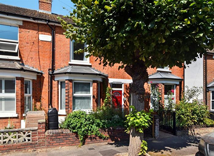 2 Bedroom Property For Sale In Gladstone Road, Tonbridge, TN9
