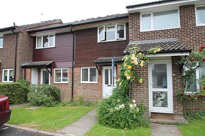 2 Bedroom Terraced House To Rent In Parry Close, Marston, OX3