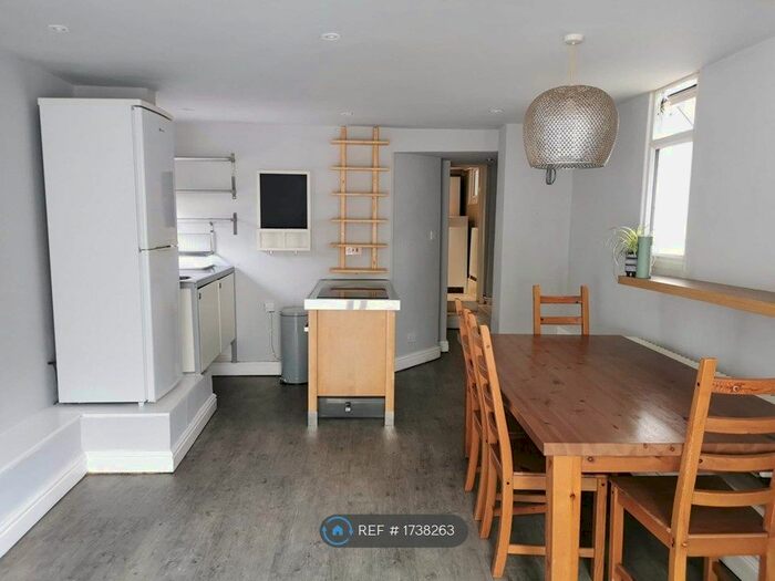 1 Bedroom Flat To Rent In Wilbury Villas, Hove, BN3