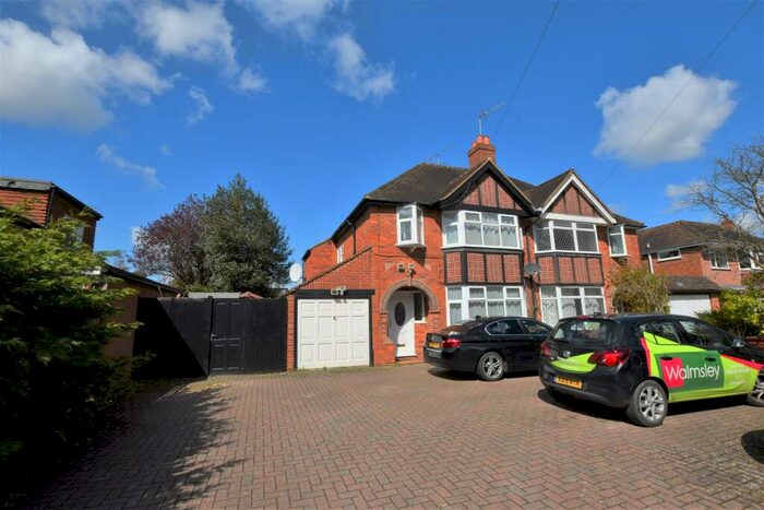 3 Bedroom Semi-Detached House To Rent In Church Road, RG6