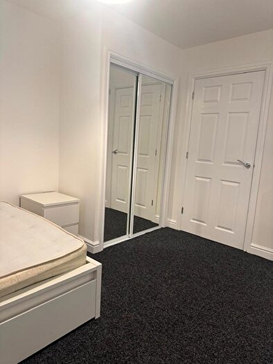 1 Bedroom Flat To Rent In Ensuite // High Street // Bed Apartment // June, LN5