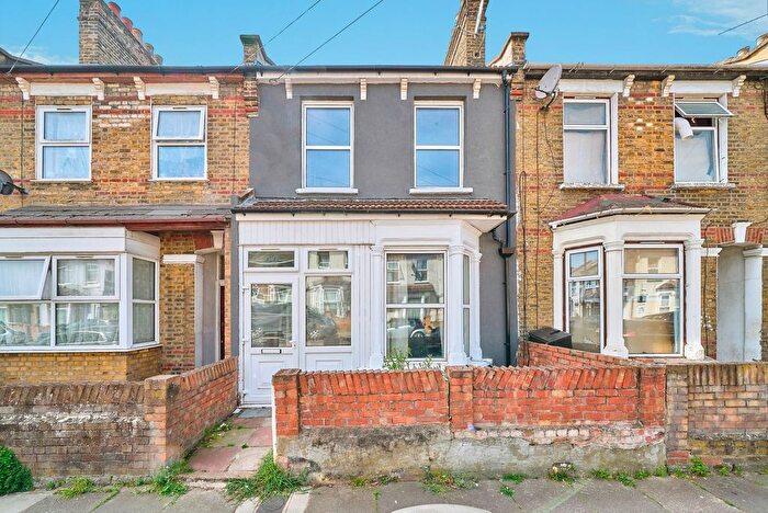 5 Bedroom Terraced House For Sale In Selsdon Road, London, London, E13