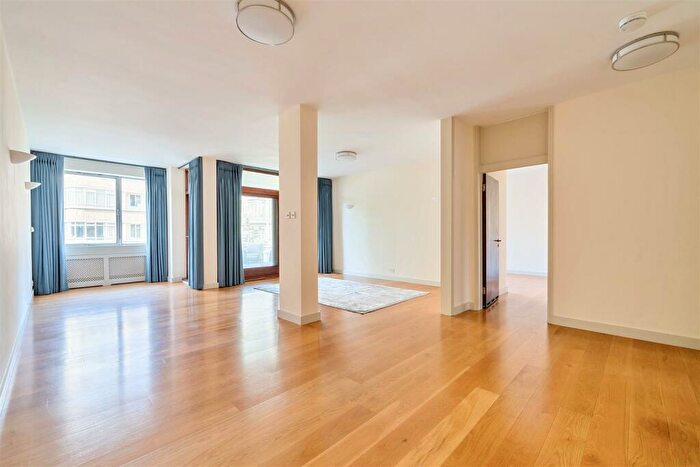 2 Bedroom Apartment To Rent In Imperial Court, Prince Albert Road, NW8