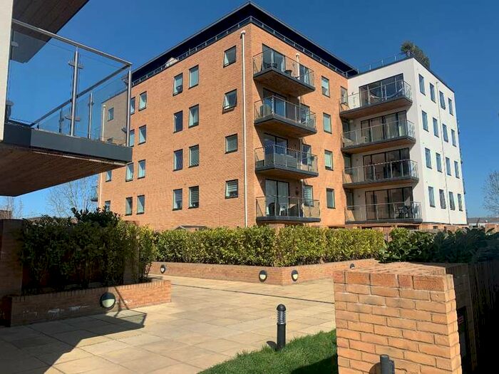 2 Bedroom Property To Rent In Old Bracknell Lane West Bracknell, RG12