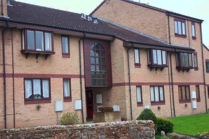 1 Bedroom Flat To Rent In North Street, Nailsea, BS48