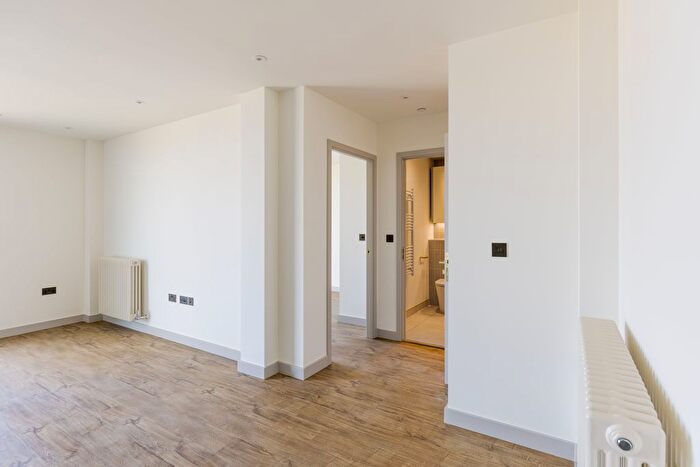 1 Bedroom Flat To Rent In The Eades, Selborne Road, London, E17