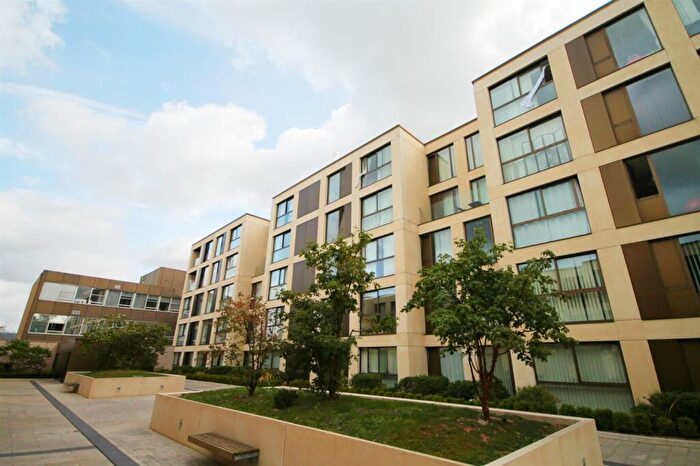 2 Bedroom Flat To Rent In Parkside Place, Cambridge, CB1