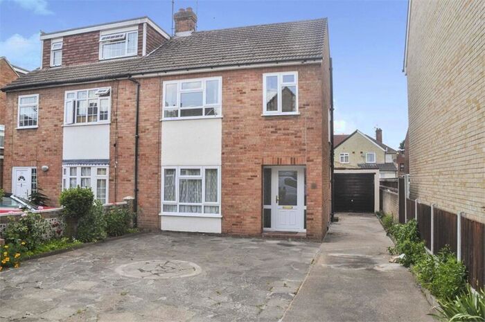 3 Bedroom Semi-Detached House To Rent In Baker Street, Old Moulsham, Chelmsford, CM2