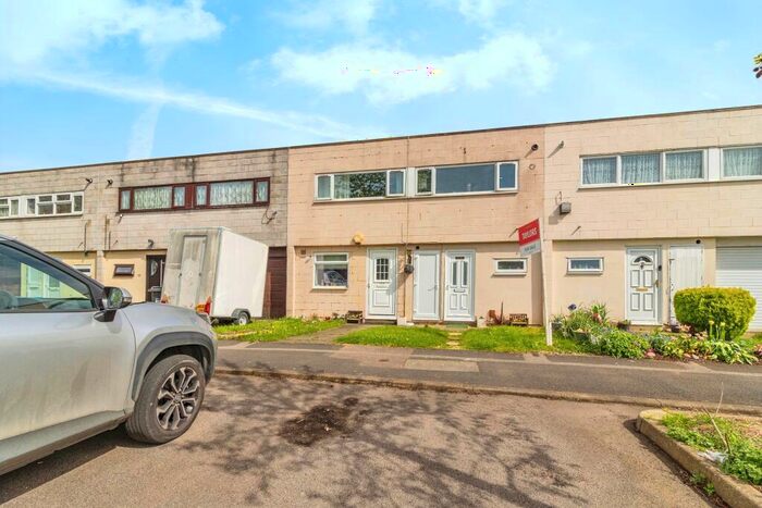 4 Bedroom Terraced House For Sale In Rochfords, Coffee Hall, Milton Keynes, Buckinghamshire, MK6