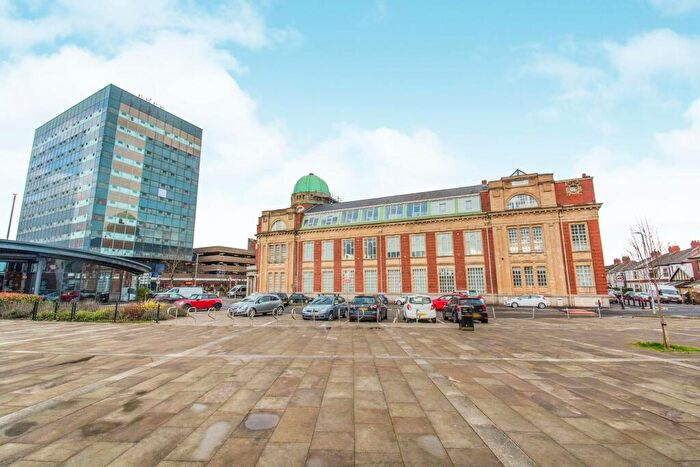 2 Bedroom Property To Rent In Old Arts College, Newport, NP19