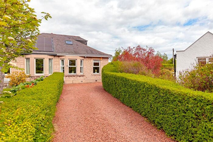 3 Bedroom Property For Sale In A, Craigcrook Square, Blackhall, Edinburgh, EH4
