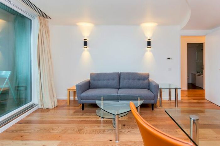 1 Bedroom Flat To Rent In Westminster Bridge Road, London, SE1