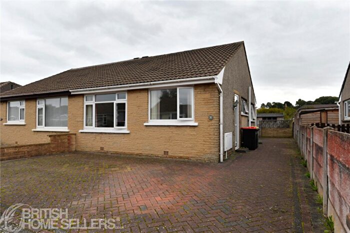 2 Bedroom Bungalow For Sale In Oak Avenue, Morecambe, Lancashire, LA4