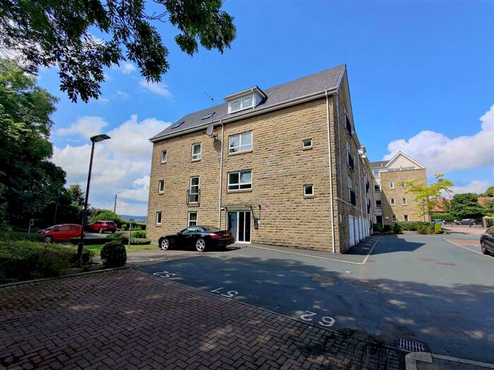 1 Bedroom Apartment To Rent In Regent Court, Albert Promenade, Halifax, HX3